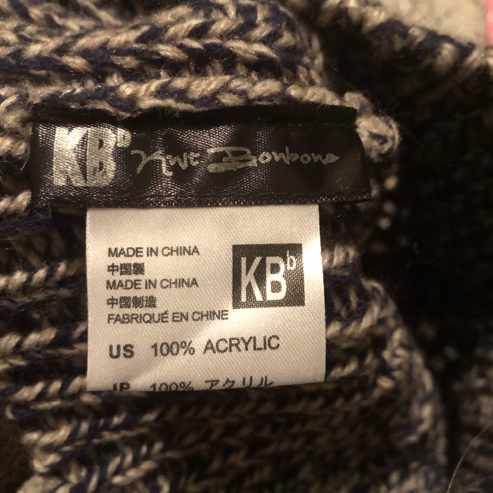 🍁Knitted Beanie🍁 - Picture 3 of 3
